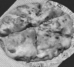 Arabian Cheese Burst Pizza
