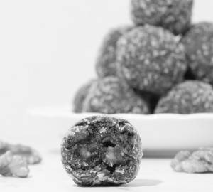 Cocoa Walnut Laddoos (Gluten-free)