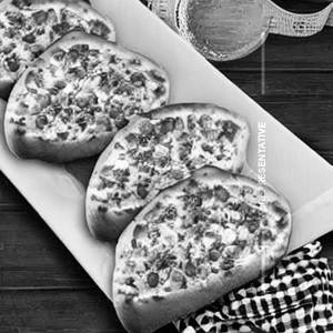 Classic Stuffed Garlic Bread