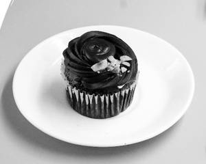 Eggless Chcolate Hazelnut Cupckae (o)