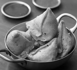 Aloo Samosa [2 Pieces]