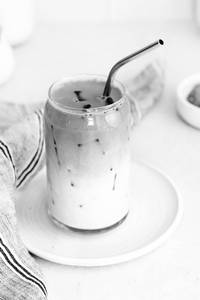 Iced matcha latte