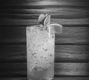 Green apple mojito