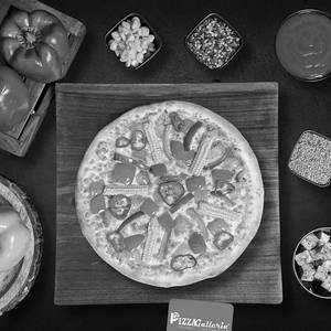 Special Country Feast Pizza