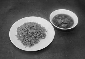 Schezwan Noodle & Veg Balls Combo