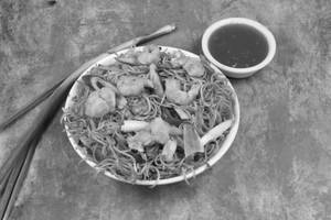 Prawns Hakka Noodles
