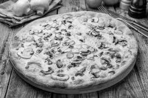 Cheese & Mushroom Pizza