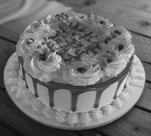 Almond butterscotch cake