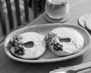 Classic Cream Cheese Bagel Sandwich