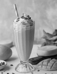 Mango milk shakes
