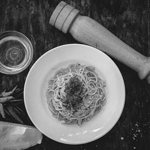 Spaghetti In Creamy Pesto