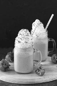 Super Strawberry Shake