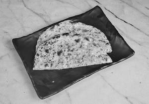 Stuffed Kulcha