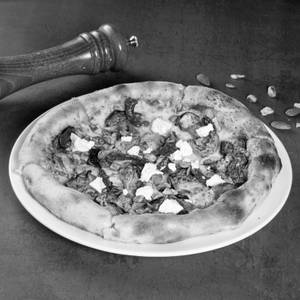 Pesto and Nuts Pizza