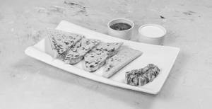 12 Incs Mexican BBQ Paneer Quesadilla