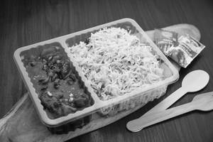 Burnt Garlic Fried Rice + Chilli Potato Gravy (4 Pcs) (serves 1)