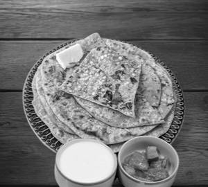 Paneer paratha