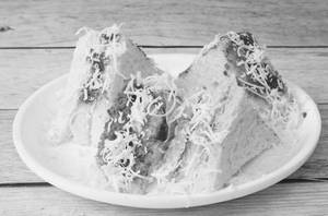 Cheese Chutney Sandwich With Wafer
