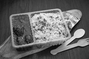 Veg Fried Rice + Veg Manchurian Gravy (4 Pcs) (serves 1)