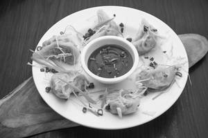 Steamed Momos [6 Pieces]