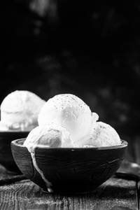 Tender coconut [2 scoop]