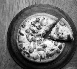 Makhani Paneer Pizza