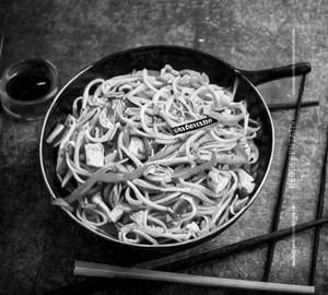 Paneer hakka noodles
