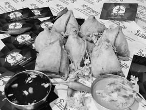 Aloo Samosa 2pc