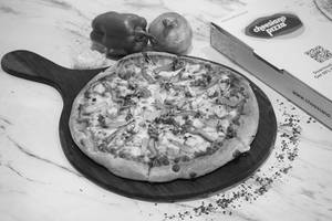Paneer Makhani Pizza