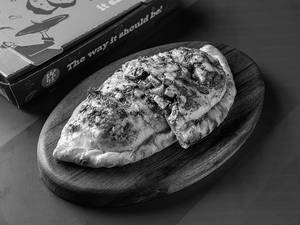 Chicken Pesto Calzone