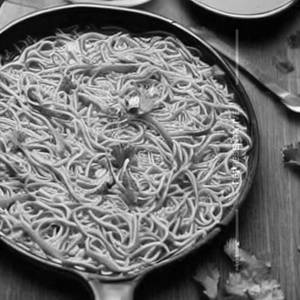 Schezwan Noodles    [Gravy]