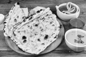 Cheese naan