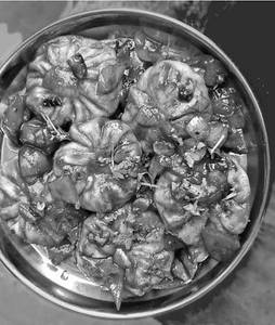 Manchurian Momos [4 Pieces]