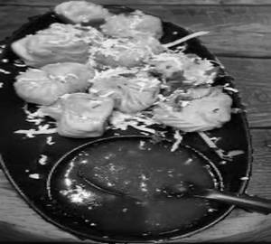 Chicken Loaded Momos [8 Pcs]