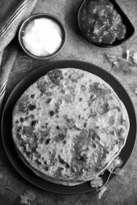 Aloo paratha combo