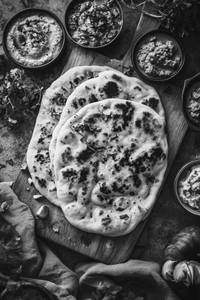 Stuffed naan