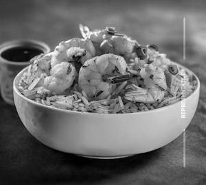 Schezwan fried rice [prawns]                         