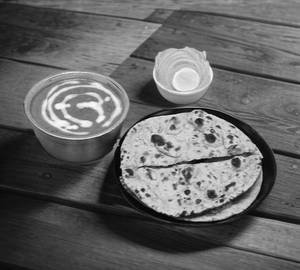 Paneer Butter Masala Half + 2 Butter Naan