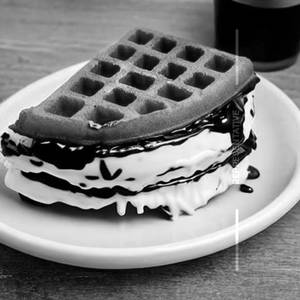 Cookies Cream Waffle Pocket