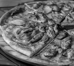 Peri Peri Chicken Pizza