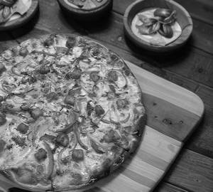 Peri Peri Paneer Pizza