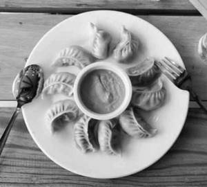 chicken streamed momos