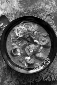 Soya Chap Gravy Desi Ghee