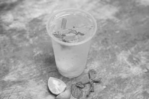 Virgin Mojito