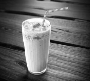 Vanilla milk shake