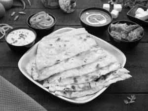 Butter Naan - Kadhai Paneer - Dal Makhani 24 Hr Wali Combo