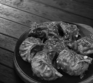 Paneer Schezwan Momos