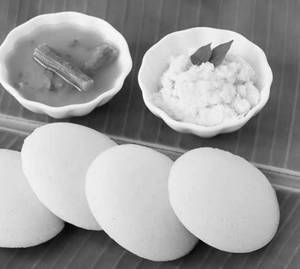 Idli Sambhar ( 4 Pcs )