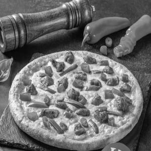Spicy Chicken Pizza