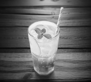 Green apple mojito
